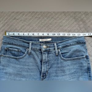 Levi’s 311 shaping skinny